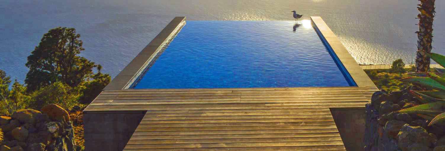 villa-infinite-pool.jpg